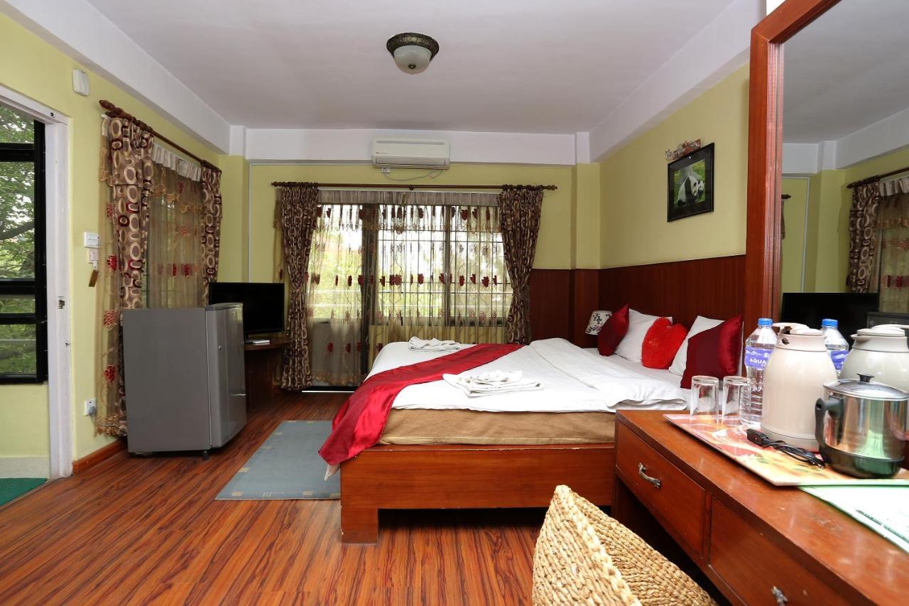 New Hotel Panda Kathmandu Buitenkant foto