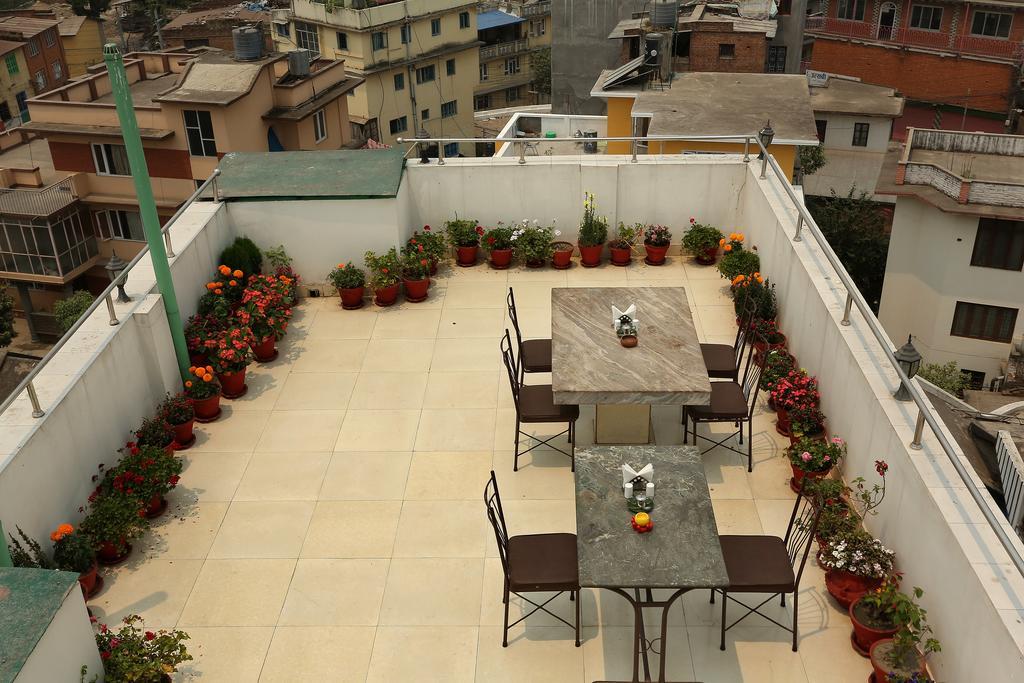New Hotel Panda Kathmandu Buitenkant foto