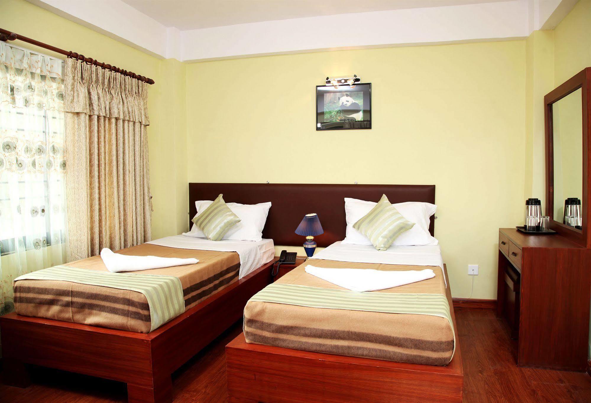 New Hotel Panda Kathmandu Buitenkant foto
