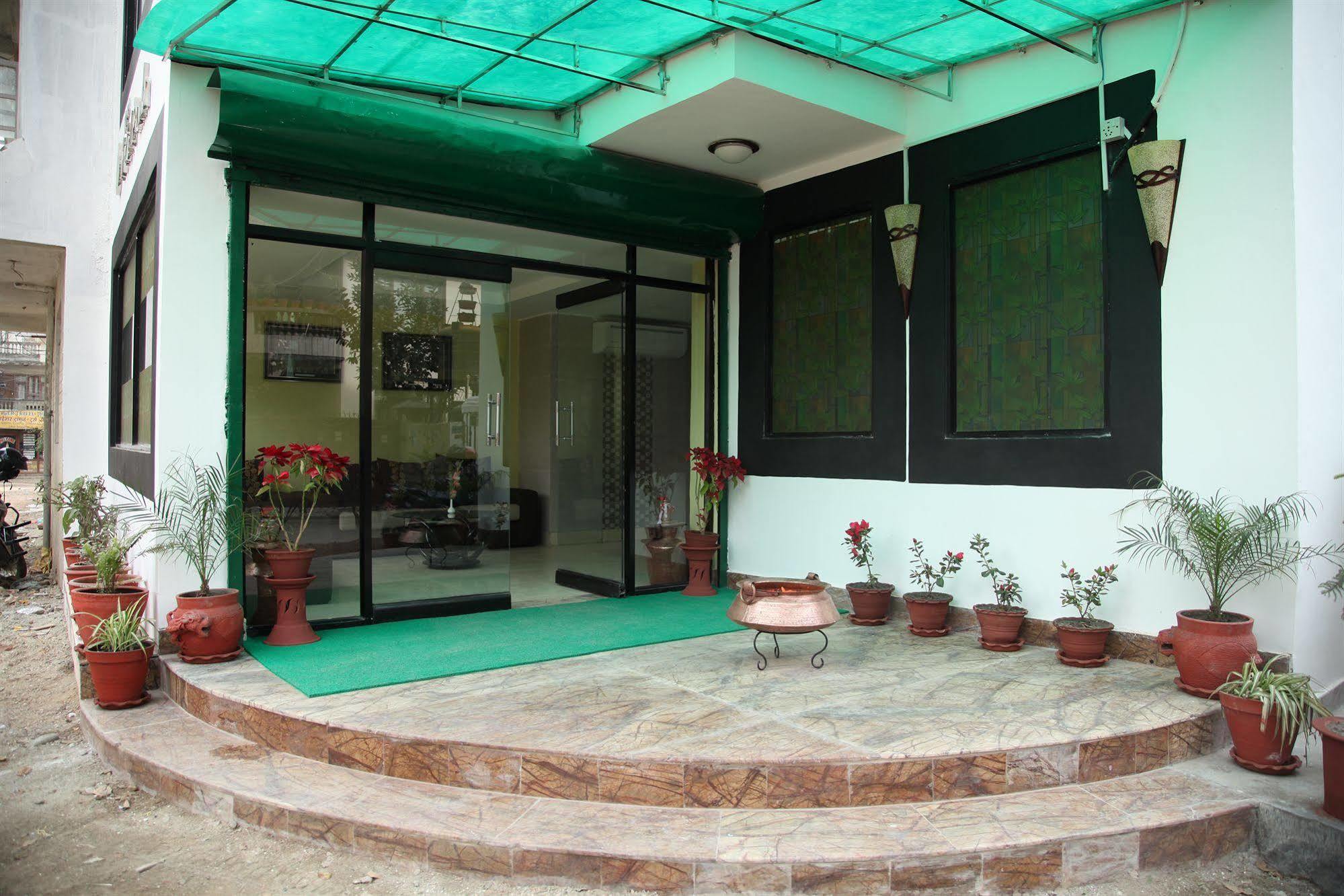 New Hotel Panda Kathmandu Buitenkant foto
